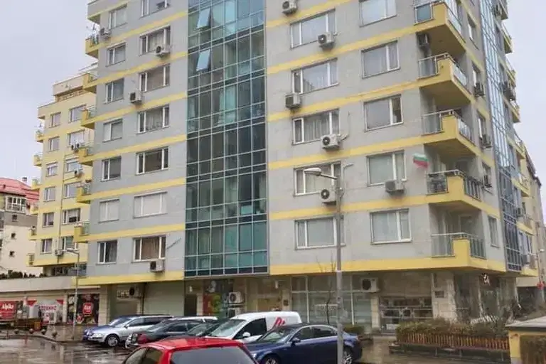 3-bedroom apartment in Sofiya, Manastirski Livadi