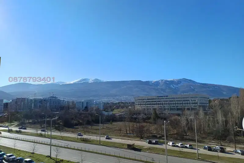 Тристаен апартамент в София, Младост 4