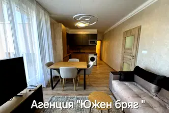 Тристаен апартамент в Шумен, Пазара