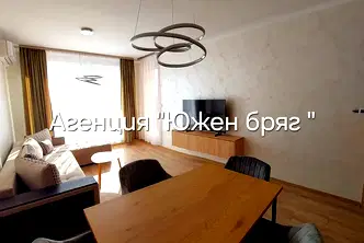 Тристаен апартамент в Шумен, Пазара