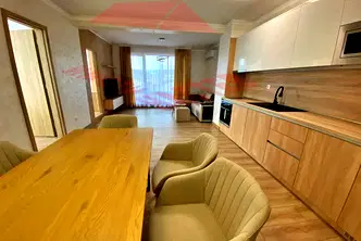 Тристаен апартамент в Шумен, Пазара