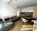 Снимка 3 — Тристаен апартамент в Шумен, Пазара