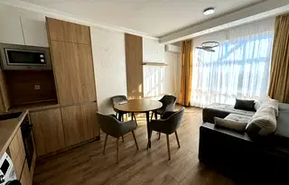 Тристаен апартамент в Шумен, Пазара