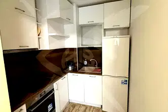 Тристаен апартамент във Варна, Погреби