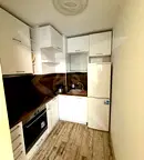 Тристаен апартамент във Варна, Погреби