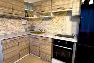 Тристаен апартамент във Варна, Погреби