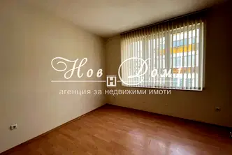 Тристаен апартамент във Варна, Погреби