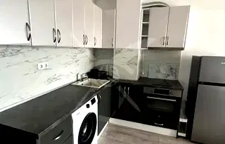 Тристаен апартамент във Варна, Погреби