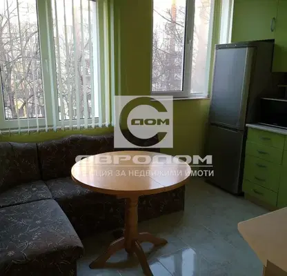 Снимка 3 — Тристаен апартамент в Стара Загора, Ремиза