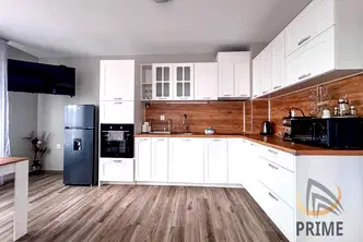 Тристаен апартамент в Бургас, Сарафово