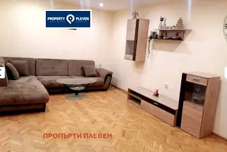 Тристаен апартамент в Плевен, Широк център