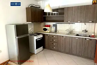 Тристаен апартамент в Плевен, Широк център