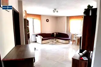 Тристаен апартамент в Плевен, Широк център
