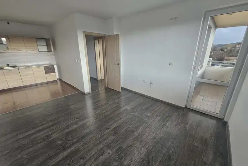 3-bedroom apartment in Kyrdjali, Studen Kladenec
