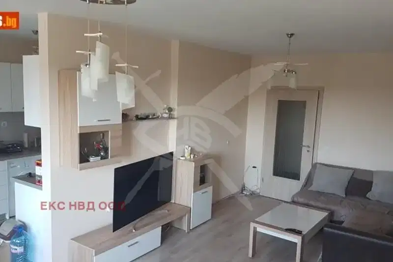 3-bedroom apartment in Plovdiv, Sydiiski