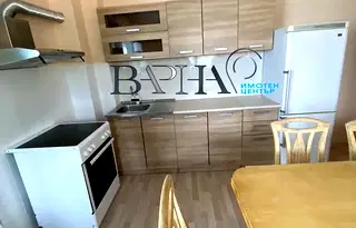 Тристаен апартамент с паркомясто в квартал Виница, Варна