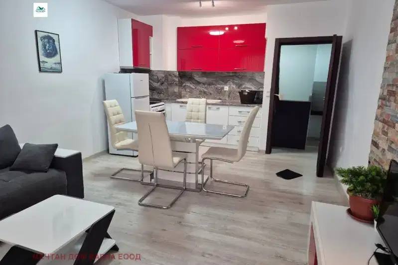 3-bedroom apartment in Varna, Vinica