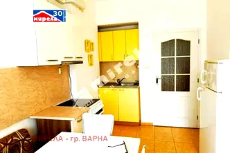 Тристаен апартамент във Варна, ВИНС-Червен площад