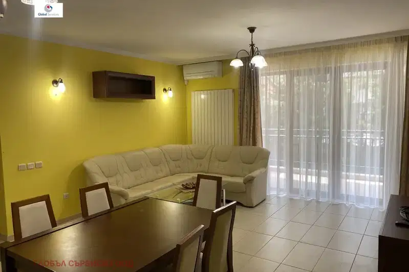 Тристаен апартамент в София, Витоша