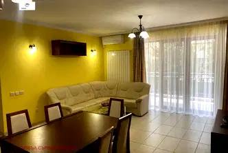 Тристаен апартамент в София, Витоша