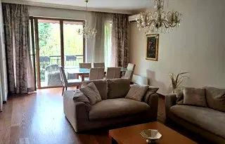 Тристаен апартамент в София, Витоша