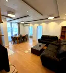 Тристаен апартамент с климатик и тераса в ж.к. Витоша, София