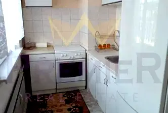 Тристаен апартамент във Варна, Възраждане 1