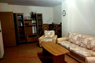 Тристаен апартамент в Бургас, Възраждане