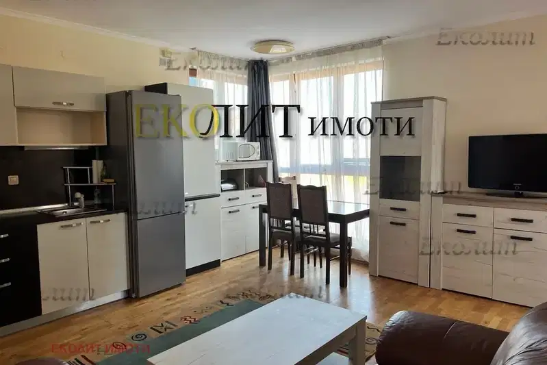 3-bedroom apartment in Sofiya, Kinocentyra