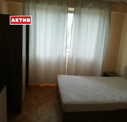 Снимка 4 — Тристаен апартамент в Търговище, Запад 2