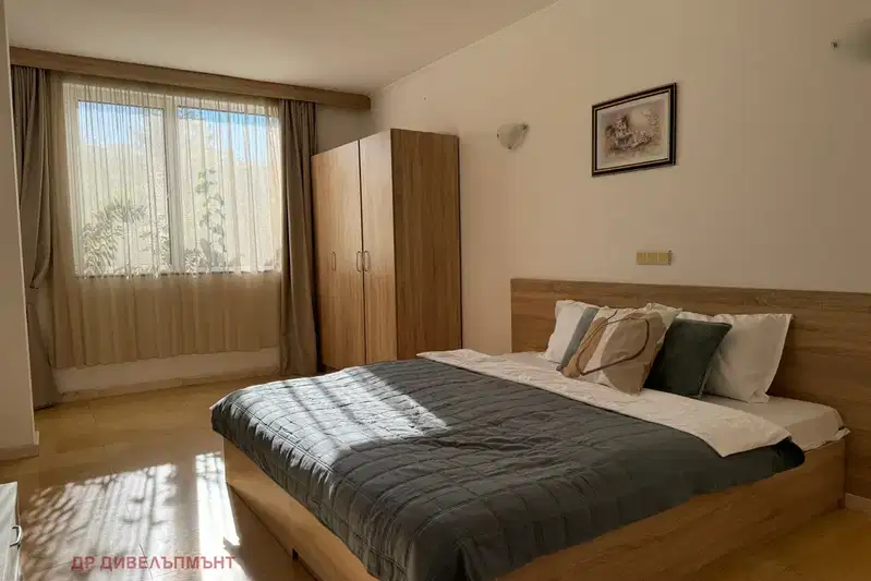 3-bedroom apartment in Burgas, Nesebyr