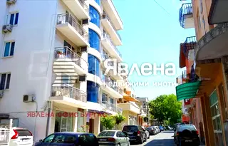 Тристаен апартамент в Бургас, Несебър