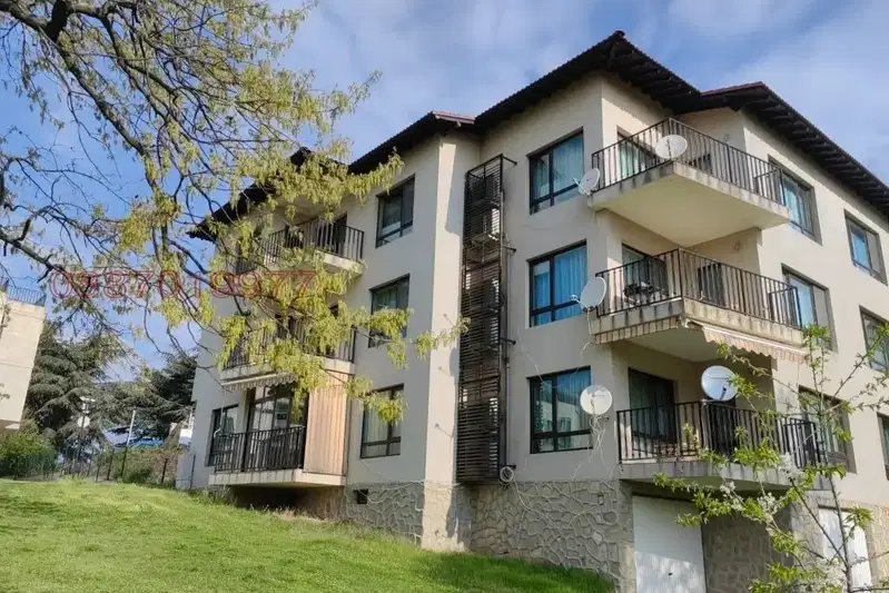 3-bedroom apartment in Oblast Varna, Priselci