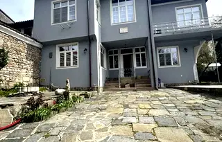 Заведение в Старият