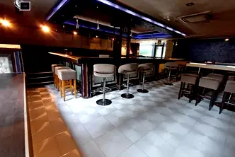 Заведение във Варна, Център