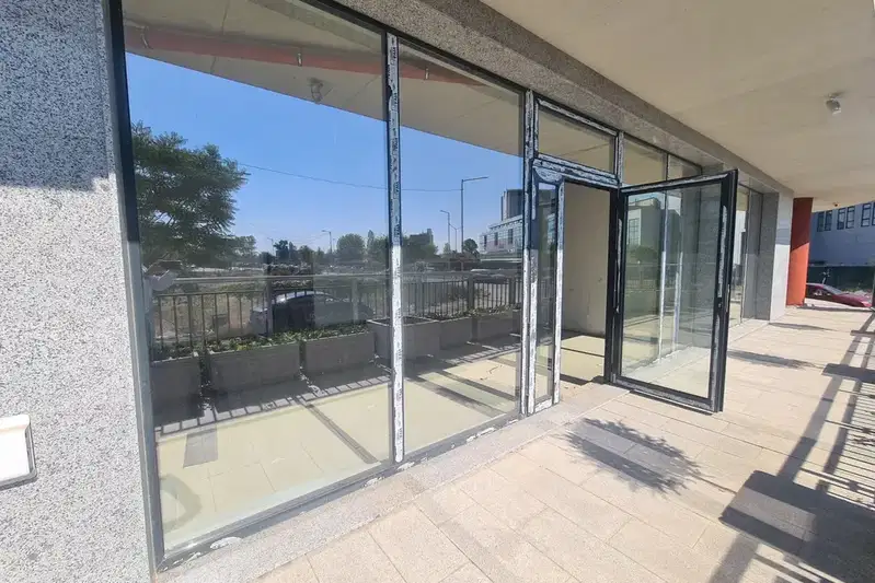 Venue in Sofiya, Letishte Sofiya