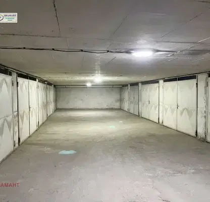 Photo 4 — Garage/Parking in Ruse, Centyr