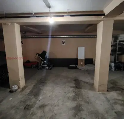 Photo 3 — Garage/Parking in Varna, Briz