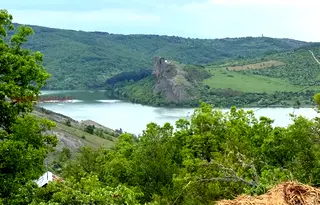 Парцел в Перник, яз. Пчелина