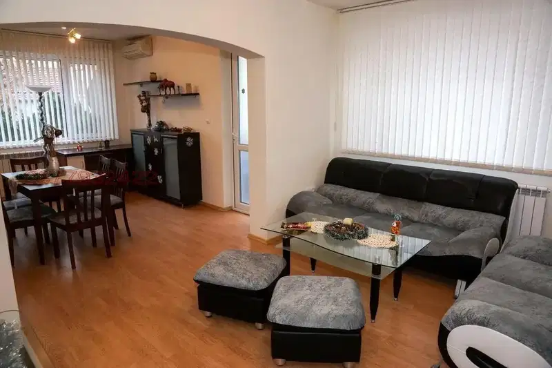 3-bedroom apartment in Stara Zagora, Centyr