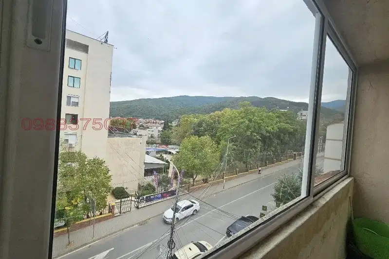 Тристаен апартамент в Благоевград, Петрич