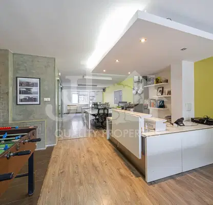Photo 3 — 4-bedroom apartment in Студентски