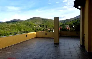 Многостаен апартамент в Банкя