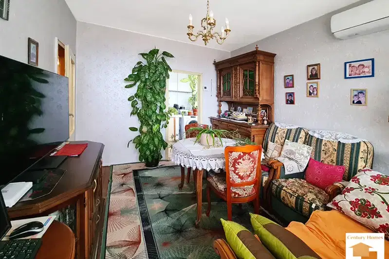 4-bedroom apartment in Veliko Tyrnovo, Akaciya