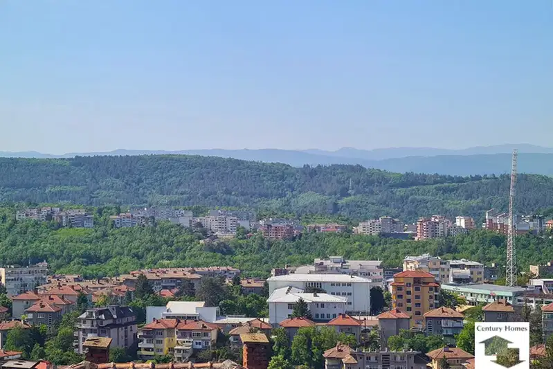 4-bedroom apartment in Veliko Tyrnovo, Akaciya