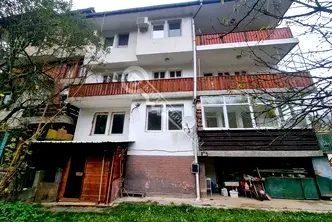 Многостаен апартамент във Велико Търново, Асенов