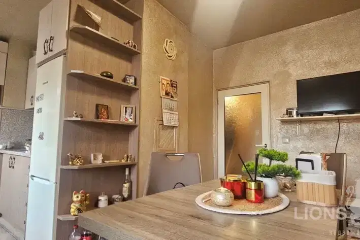 4-bedroom apartment in Varna, Avtogara
