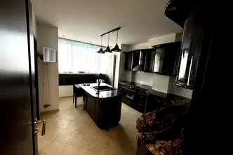 Многостаен апартамент в София, Банишора