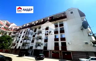 Многостаен апартамент в Раз, Бели Лом