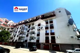 Многостаен апартамент в Раз, Бели Лом